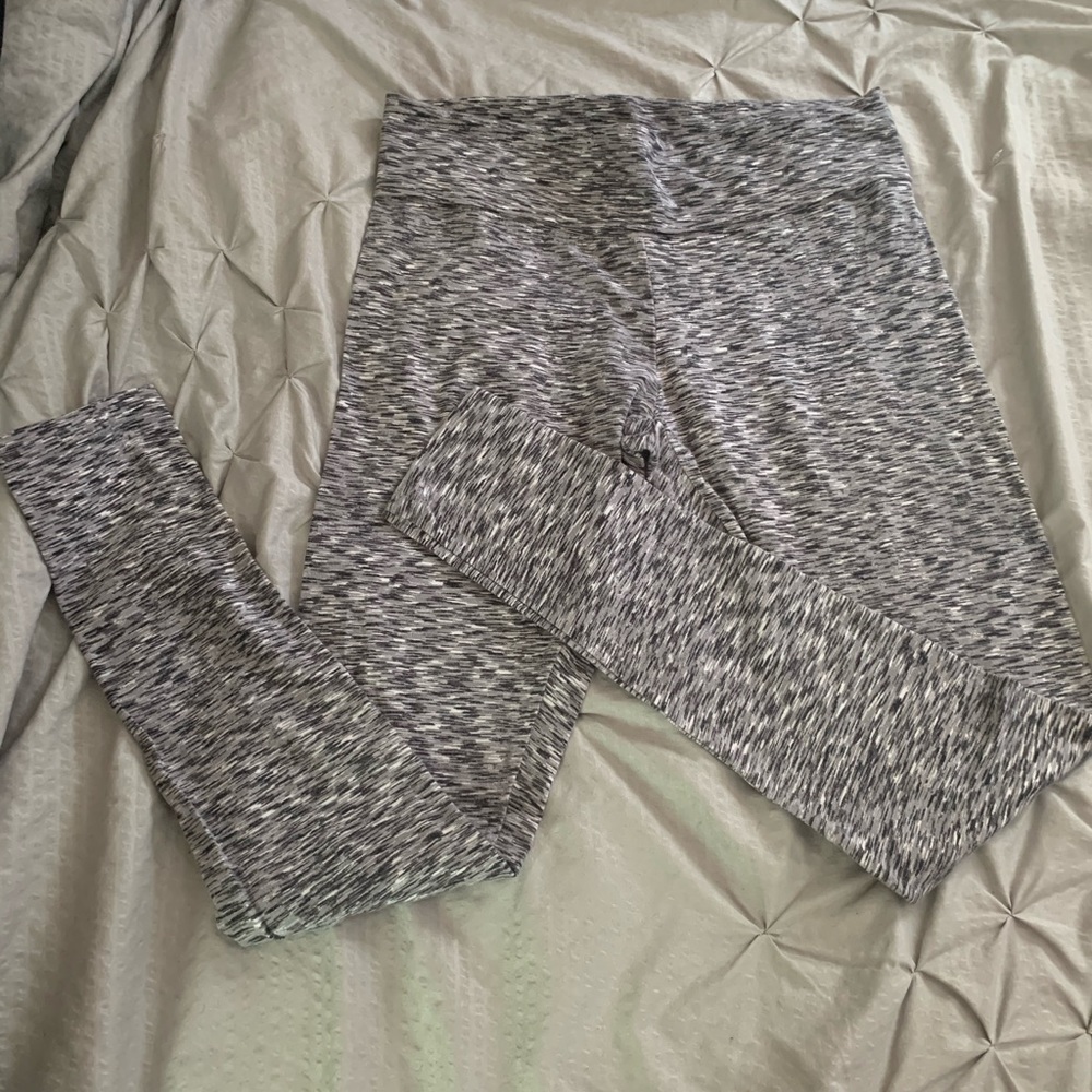 SO Static Colored Leggings